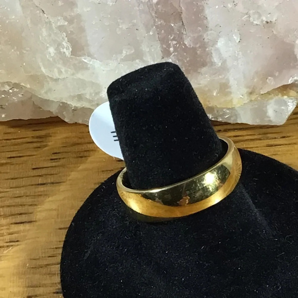 Gold Stainless Steel Band Ring - Picture 3 of 4